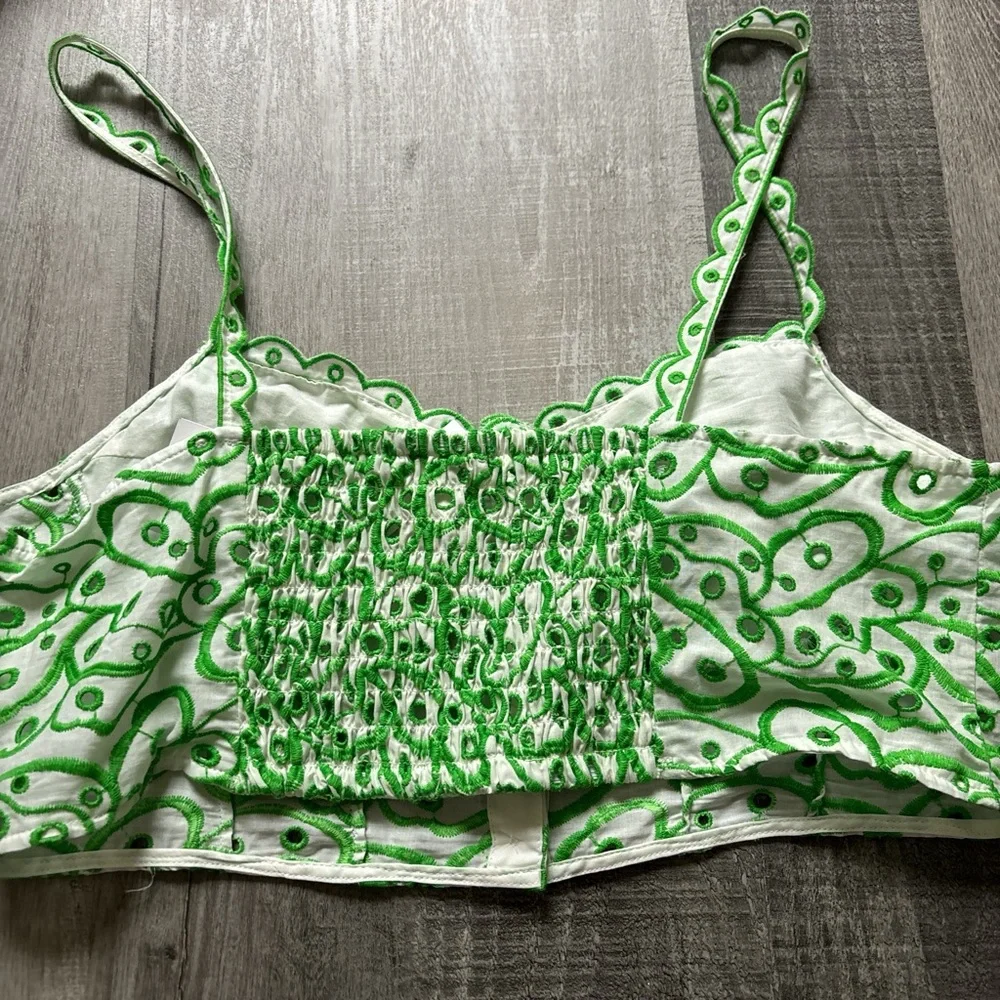 H&M Top - Picture 2 of 3